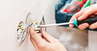 Электромонтажные работы в Богородицке от Мастер24 — электромонтаж под ключ, цены от 1710 руб., заказать услуги