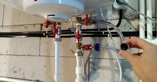 Установка накопительного водонагревателя в Богородицке в октябре